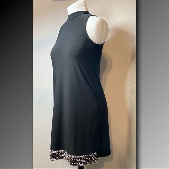 Annalee & Hope Embellished Hemline Sleeveless Black Dress
Size XS - Picture 15 of 15